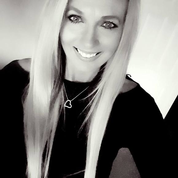 Meet your Posher, Tara - Picture 1 of 1